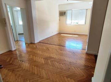 Departamento de 4 ambientes, Monserrat · Departamento de 4 Ambientes Muy Luminosos en Excelente Estado