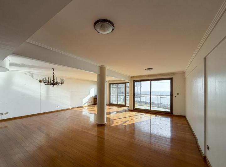 Departamento · 202m² · 6 Ambientes · 2 Cocheras