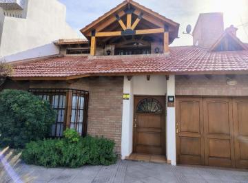 Casa · 252m² · 6 Ambientes · 2 Cocheras · Casaventa de Casa Sexta Seccion Loteo Cantu