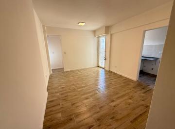 Departamento · 35m² · 2 Ambientes · 2 Amb Refaccionado a Nuevo en Flores - Venta