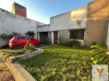Casa · 116m² · 5 Ambientes · Casa en Venta - 3 Dorm. 2 Baños - La Plata