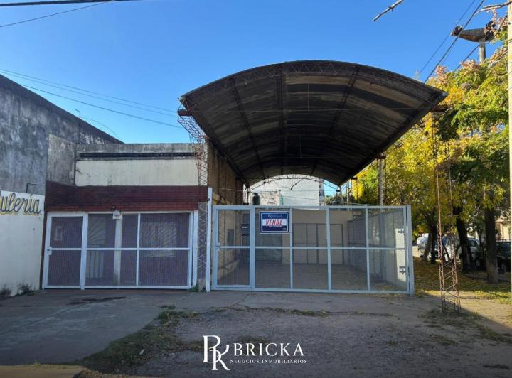 Bodega-Galpón · 150m² · 4 Ambientes