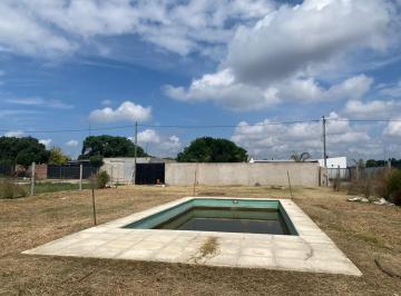 Pileta · Terreno en San Pedro con Pileta 8x4 Porton Electrico