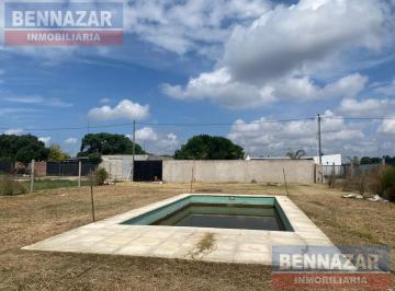 Pileta · Terreno en San Pedro con Pileta 8x4 Porton Electrico