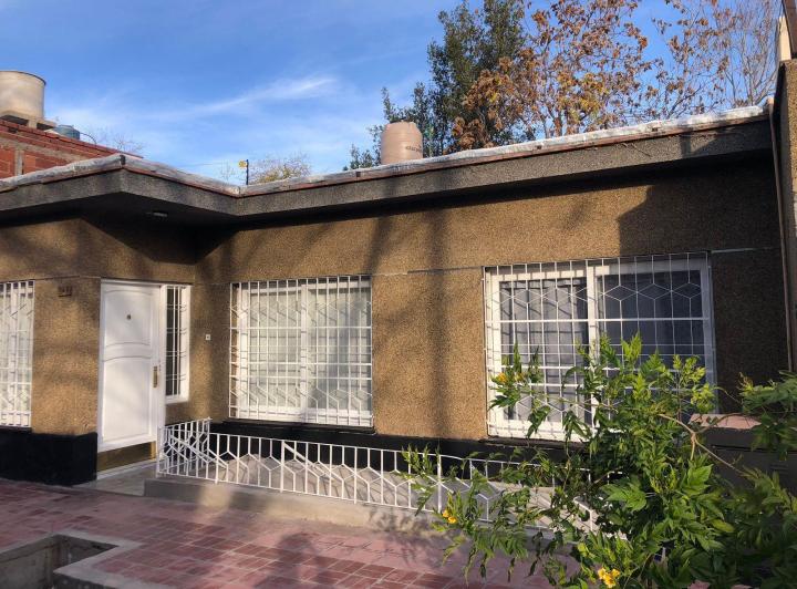 Casa · 128m² · 5 Ambientes · 1 Cochera