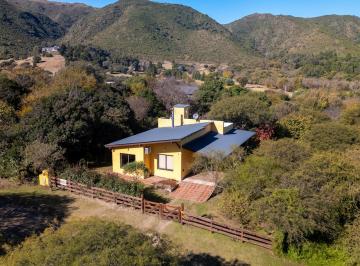 Foto · Casa 2 Dorm. y 140 m² Totales Barrio La Ensenada