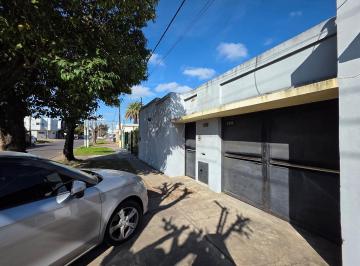 Casa · 100m² · 4 Ambientes · 3 Cocheras · Casa en Venta en La Plata, G. B. a. Zona Sur