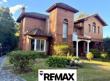 Casa · 230m² · 5 Ambientes · 2 Cocheras · Venta Casa 5 Ambientes Barrio La Deseada Ezeiza