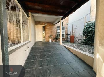Casa · 105m² · 4 Ambientes · 1 Cochera · Casa en Venta de 2 Dorm. - Residencial Vélez Sarsfield