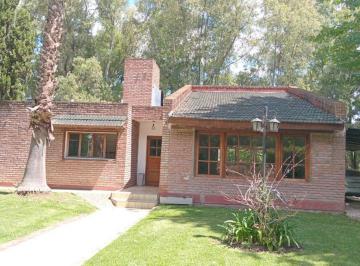 Casa de 6 ambientes, Presidente Perón · Casa en Venta con 4 Dorm. y 990 m² en El Paraíso