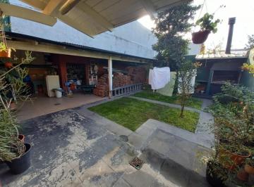 Casa · 160m² · 4 Ambientes · 2 Cocheras · Casa de 4 Ambientes en Venta en Munro