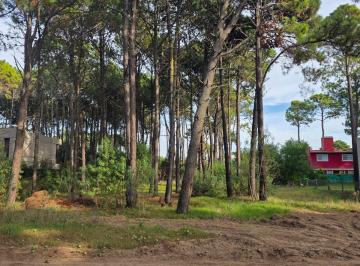 Terreno , Pinamar · Terreno en Venta - Zona Tridente/nayades - Boulevard Eros - 834 m²