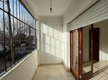 PH · 90m² · 4 Ambientes · PH en Alquiler de 4 Ambientes en Martinez