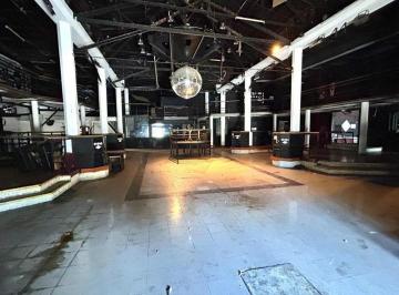Local comercial · 2390ha · 6 Ambientes · Local en Venta Pompeya