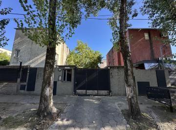 Casa · 130m² · 4 Ambientes · Excelente Triplex en La Alameda II