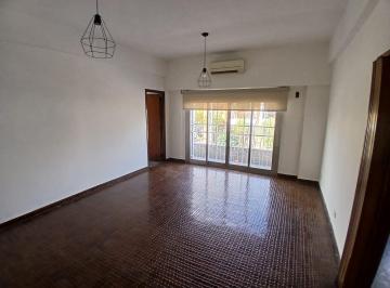 PH · 84m² · 4 Ambientes · PH en Villa Devoto