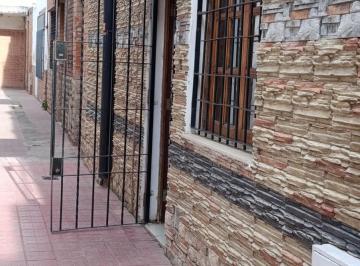 Departamento · 88m² · 4 Ambientes · Venta PH 2 Dorm. en Alberdi