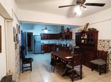 Departamento · 88m² · 4 Ambientes · Venta PH 2 Dorm. en Alberdi