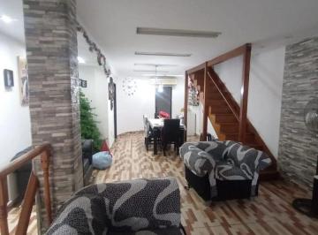 Local comercial de 5 ambientes, Constitución · Muy Buen Local 150 M²! Pb - Sotano - Planta Alta.