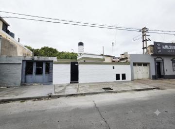 Foto · Talleres Este - Av Las Malvinas 1719 - Casa 2 Dorm. en Alquiler