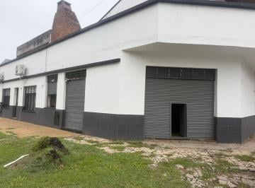 Bodega-Galpón · 53m² · Depósito con 53 m² en Alquiler en Caseros