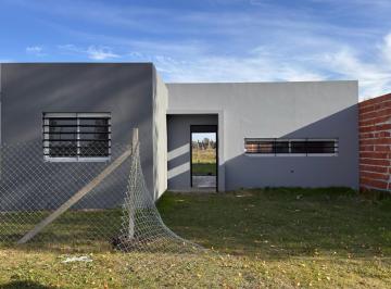 Casa · 66m² · 3 Ambientes · 1 Cochera · Casa en Barrio Cerrado en Venta Cuotas en Pesos en La Plata