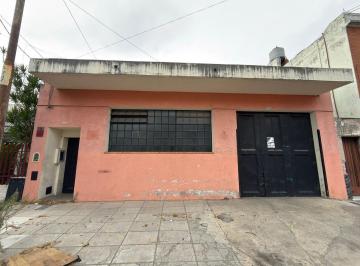 Bodega-Galpón · 350m² · Galpón con 350 m² en Venta en Ramos Mejía