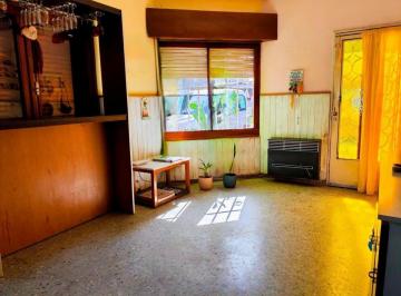 Casa · 118m² · 5 Ambientes · 1 Cochera · Venta Casa 3 Dorm - Patio + Cochera