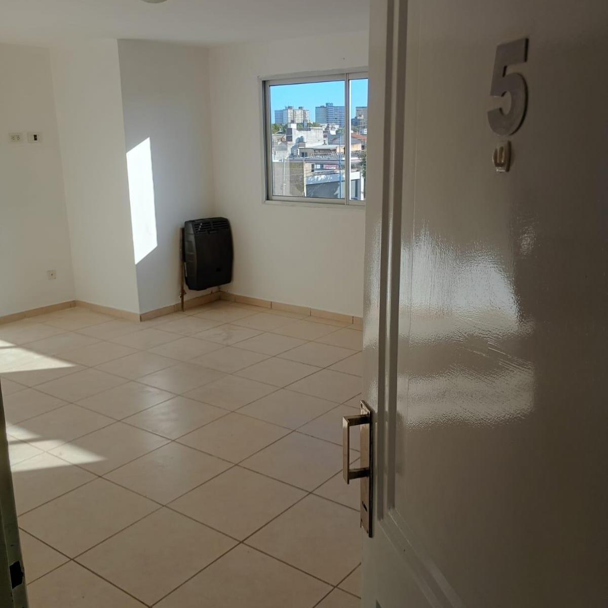 Depto 2 amb, 48m² en Don Bosco, seminuevo y luminoso