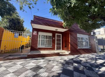 Casa · 6 Ambientes · 1 Cochera · Venta Casa Monte Grande Ideal 2 Familias