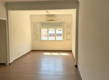 Departamento · 84m² · 4 Ambientes · Departamento en Venta 4 Ambientes en Almagro Reciclado a Nuevo.