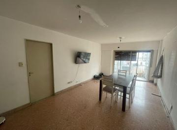 Departamento · 94m² · 4 Ambientes · Venta Departamento 4 Ambientes Avellaneda