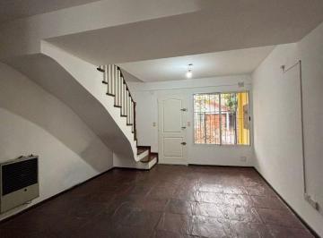 Casa de 3 ambientes, Morón · Alquiler Excelente Dúplex de 3 Ambientes con Patio y Parrilla en Morón Norte