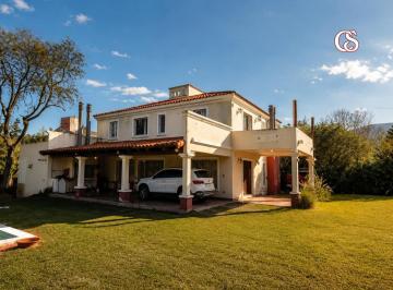Casa · 300m² · 5 Ambientes · 4 Cocheras · Exc Casa 4 Dor Vta Gge/qcho/asad/pil Ahumada S/n San Lorenzo