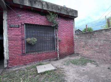Casa de 4 ambientes, Almirante Brown · Casa Americana Apta Credito