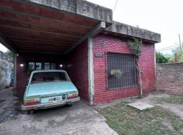 Casa de 4 ambientes, Almirante Brown · Casa Americana Apta Credito