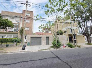 Casa · 133m² · 5 Ambientes · 2 Cocheras · Casa Lote Propio 10x21,30 - Inmejorable Zona