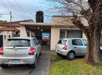 Casa de 3 ambientes, Almirante Brown · Casa Super Funcional en Venta