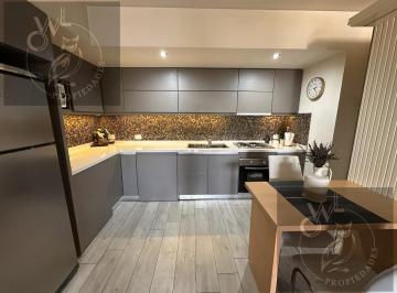 Departamento · 77m² · 3 Ambientes · 1 Cochera · Departamento en Venta 3 Ambientes Semipiso Villa Devoto con Cochera