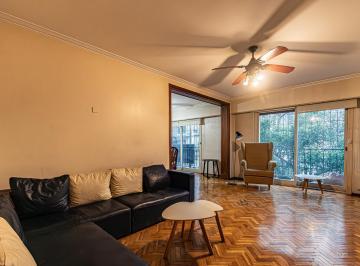 Departamento · 132m² · 4 Ambientes · Departamento 4 Amb con Dependencia Excelente Ubicacion