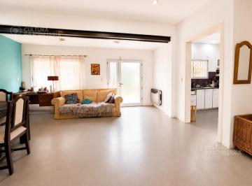 Casa · 75m² · 3 Ambientes · Venta Casa Lote Propio 3 Ambientes Living Amplio Merlo Centro Oportunidad