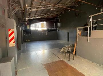 Bodega-Galpón · 250m² · 3 Ambientes · Alquiler de Bodega/galpón de 250 m² en Boedo