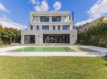 Casa · 448m² · 6 Ambientes · 2 Cocheras · Casa en Venta en El Yacht, Nordelta, Tigre