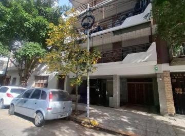 Departamento de 2 ambientes, Caballito · 2 Ambientes Lateral Buen Estado Cocina y Baño Completos Cochera Fija Cubierta Olaya 1062