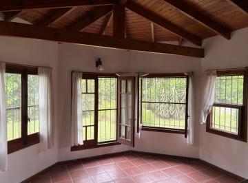 Casa · 630m² · 4 Ambientes · 4 Cocheras · Casa Venta en Villa Parque Sicardi
