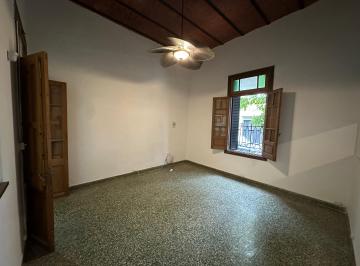 Casa de 5 ambientes, Rosario · Casa de 2 Plantas en Echesortu: 1 Dormitorio, Terraza y Parrilla