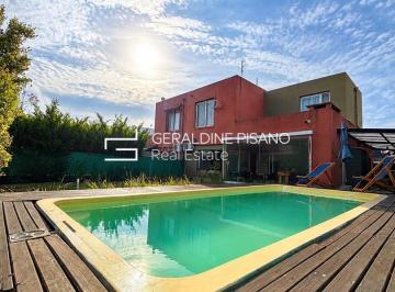 Casa · 120m² · 5 Ambientes · 3 Cocheras · Casa en Venta en Casas de Santa Maria, Villanueva, Tigre