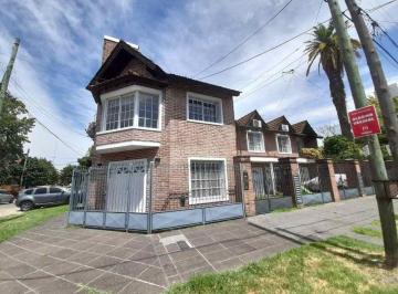 QPX-QPX-37_2 · Excelente Dúplex de 4 Ambientes en La La Zona Más Linda de Haedo a 4 Cuadras de Av Rivadavia.