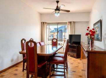 Departamento · 70m² · 3 Ambientes · Venta Dto - 3 Amb - Villa Santa Rita - Muy Buena Distribución y Luminoso