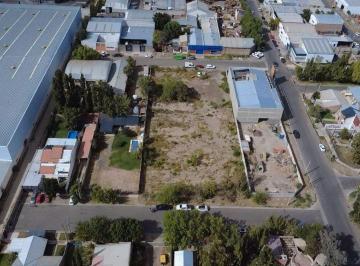 Terreno , Neuquén · Lote Residencial - Comercial en B° Canal V - Neuquen Capital